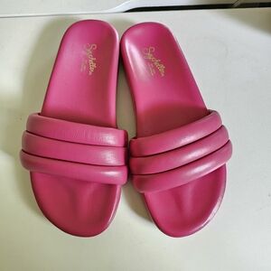 Seychelles Low Key Sandals. Size 6